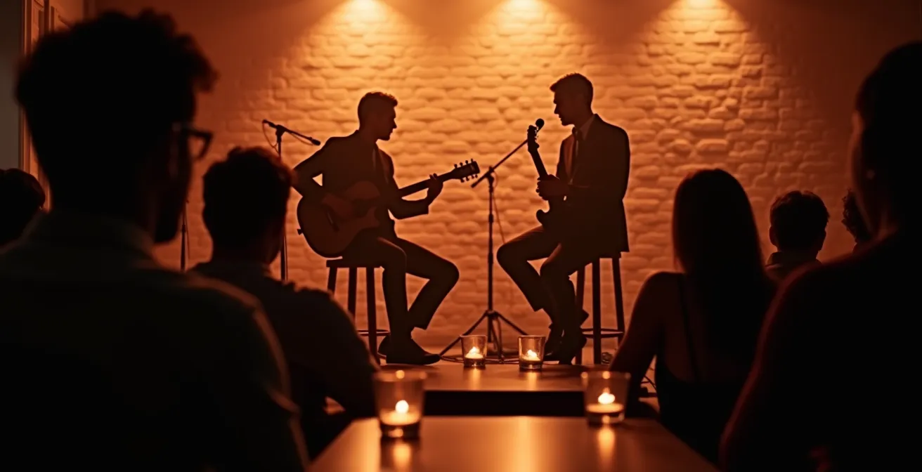 Intime Jazzclub-Atmosphäre mit gedämpftem Licht und musikalischen Schatten